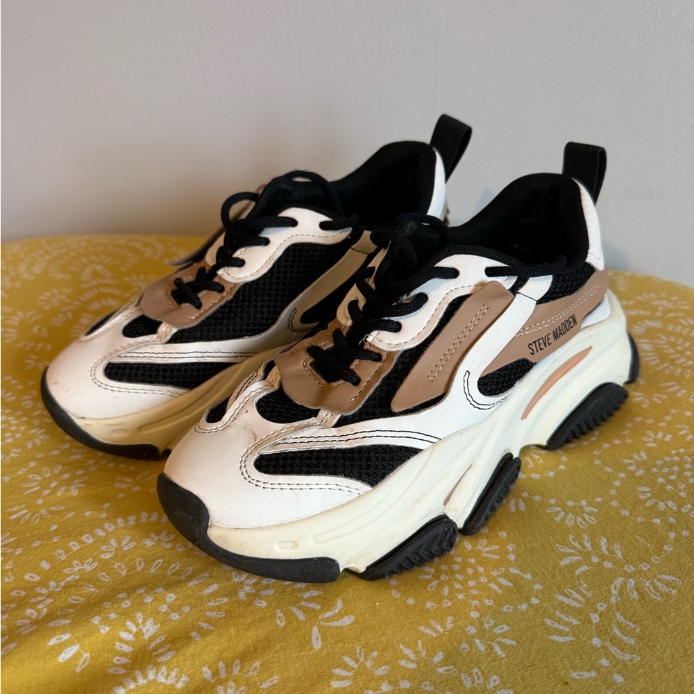 Steve Madden Possession Chunky Sneakers size 5.5 in Black/Tan